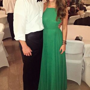 Lulus Kelly Green cross back gown size XS